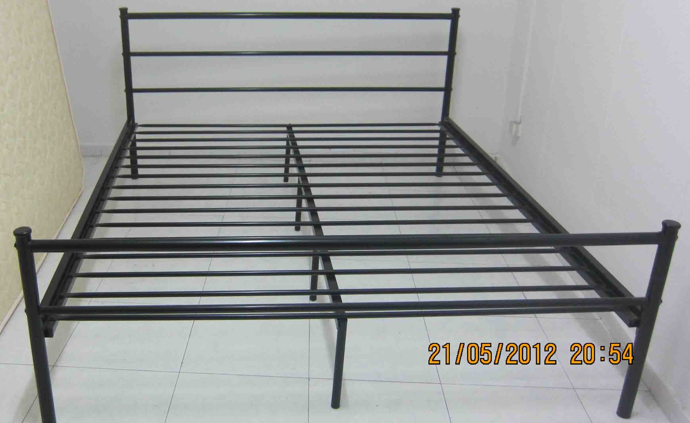 bed_frame_1.jpg