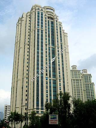 local1_01mirage_tower3001.jpg