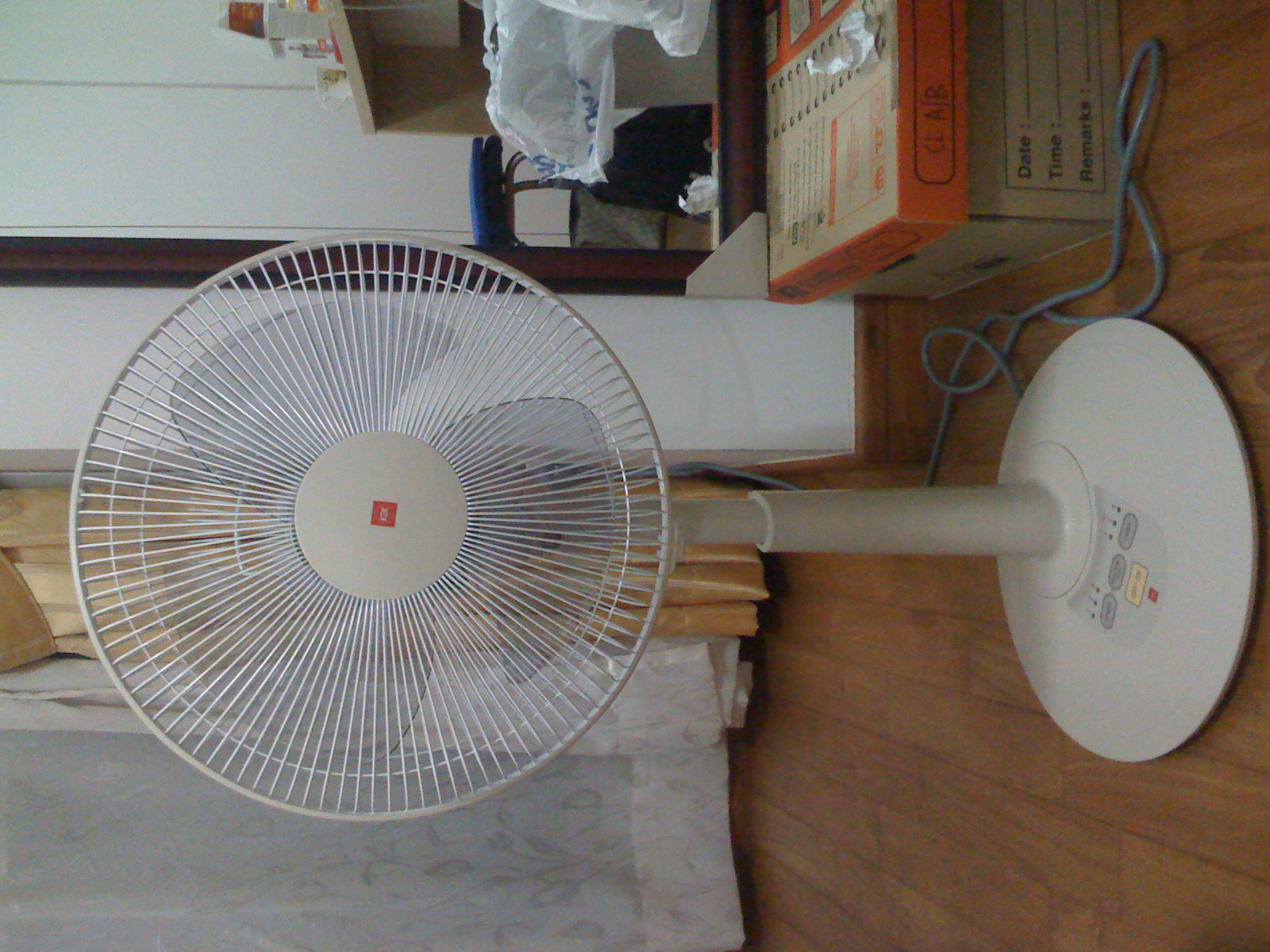 mkt_Fan12001.jpg