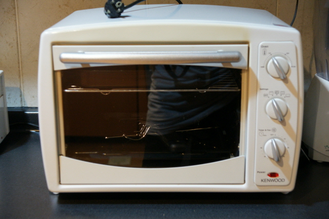 mkt_Oven2001.JPG