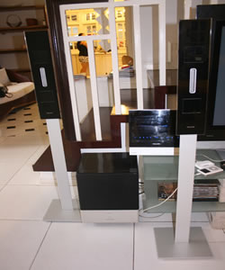mkt_Philips_DVD_Home_Theatre_System2001.jpg