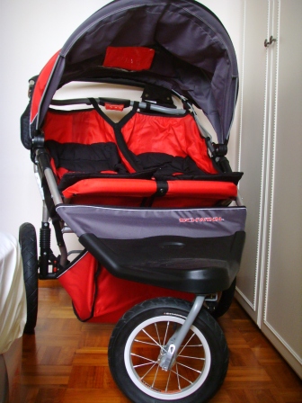 mkt_Twin_Stroller2001.jpg