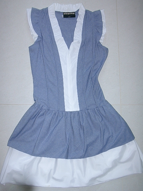 mkt_blue_dress2001.jpg