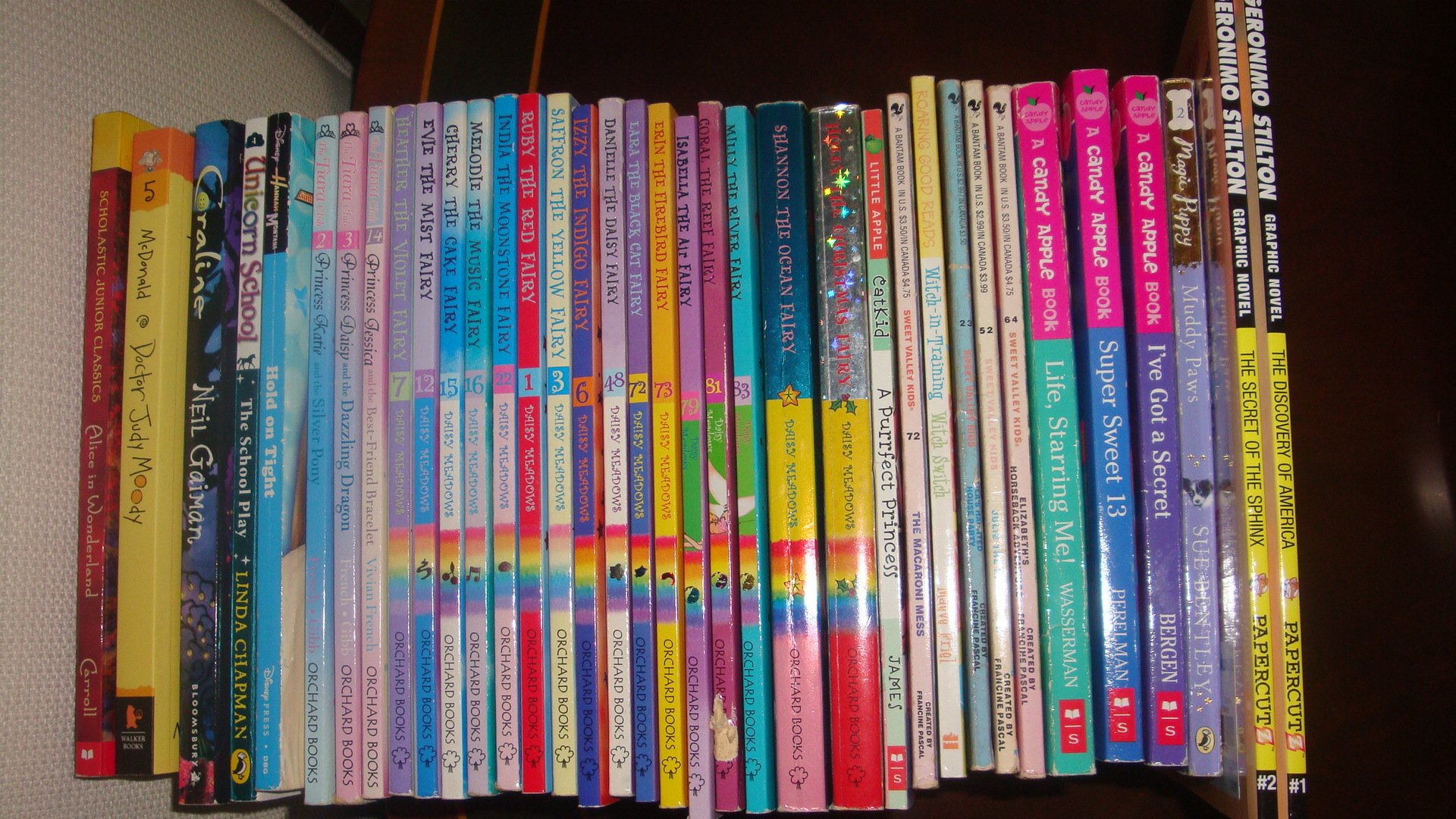 mkt_books_for_G_2_33001.JPG