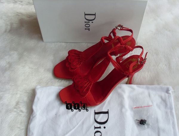 mkt_dior2001.jpg