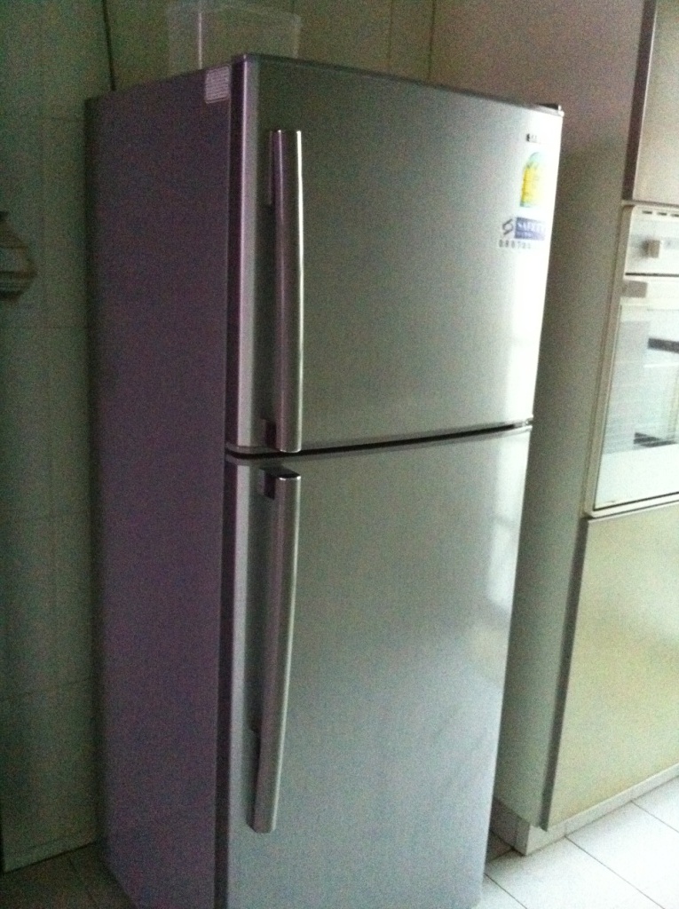 mkt_fridge3004.jpg