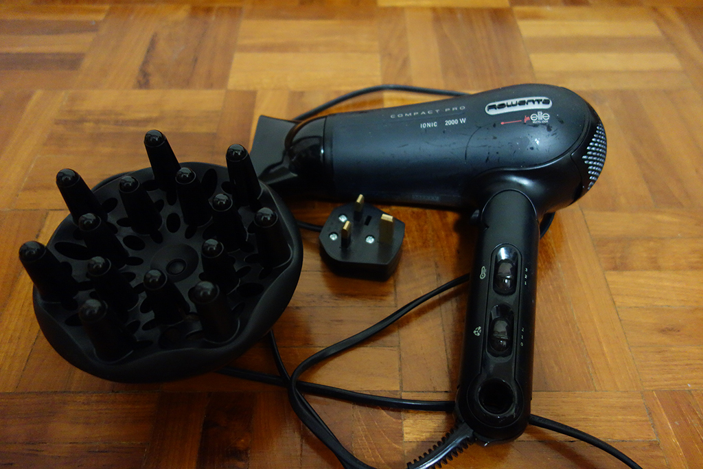 mkt_hairdryer1001.jpg