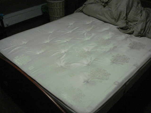 mkt_mattress_22001.JPG