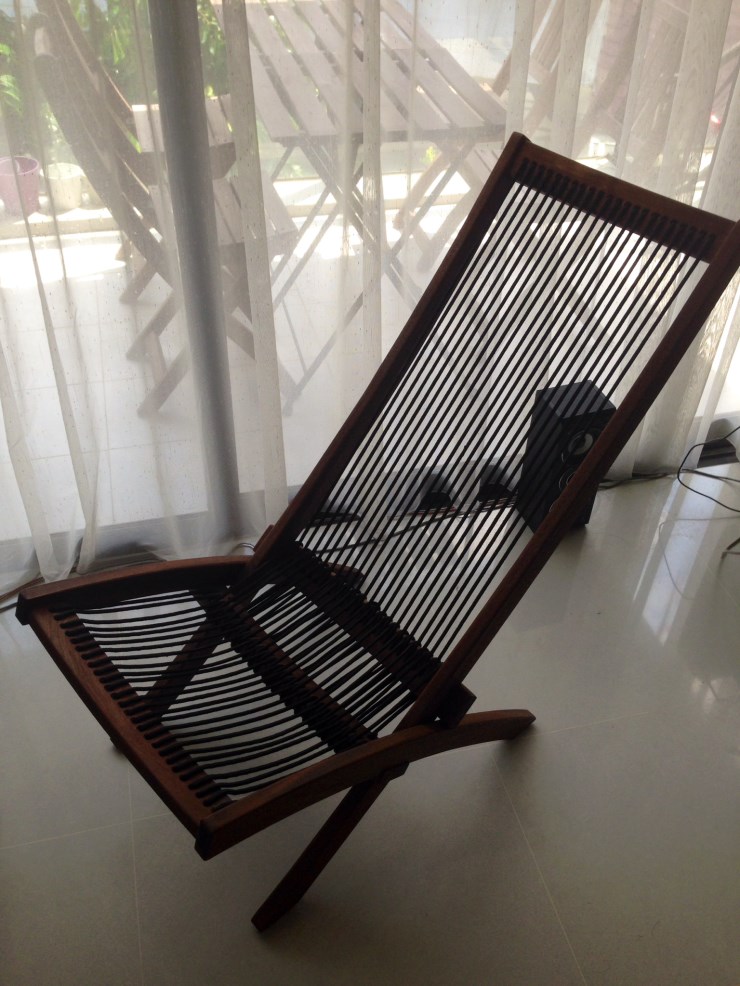 mkt_new_outdoor_chair1001.jpg