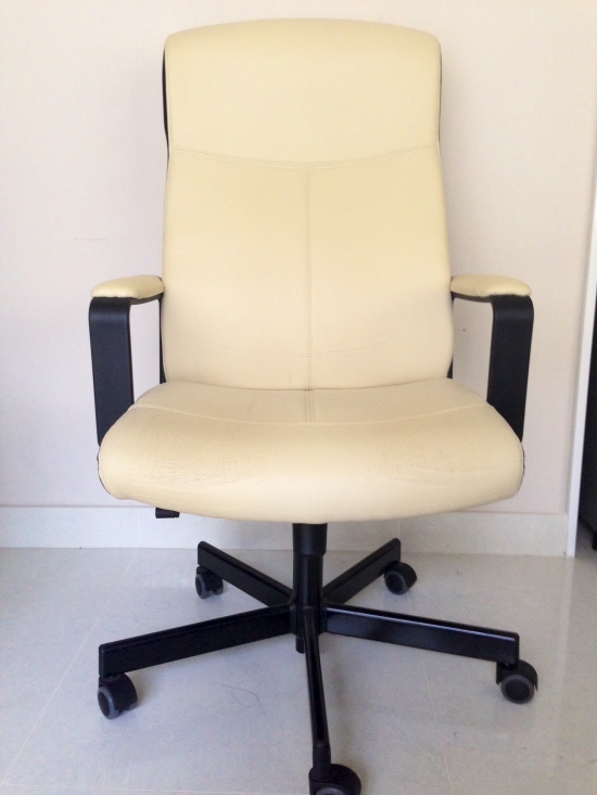 mkt_officechair_ivory21001.jpg