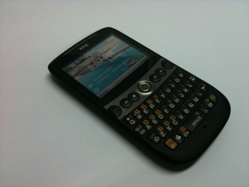 mkt_phone2004.jpg