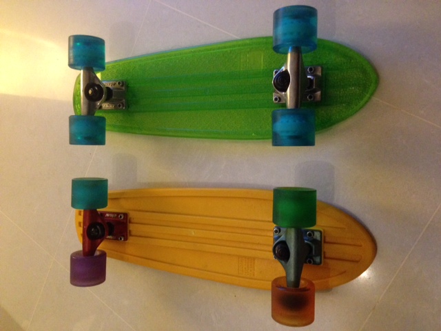 mkt_skate021001.jpg