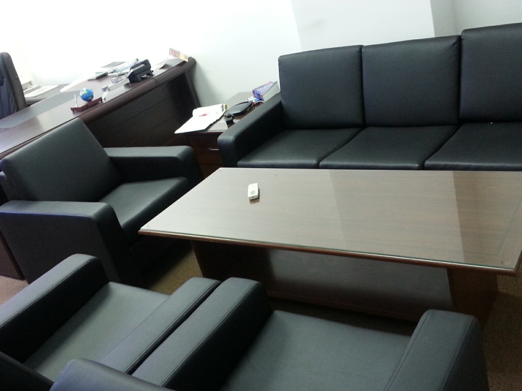 mkt_sofa1005.jpg