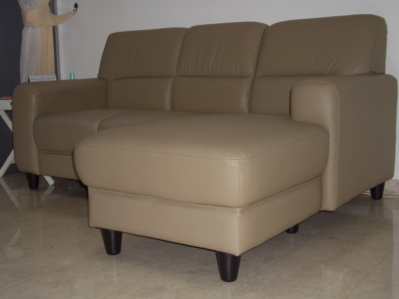 mkt_sofa12.jpg