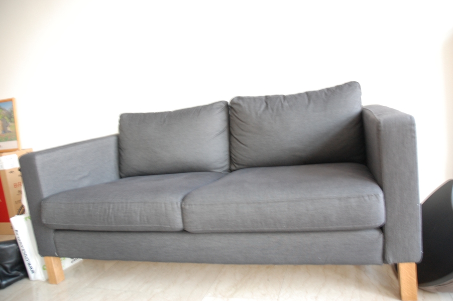 mkt_sofa2004.jpg