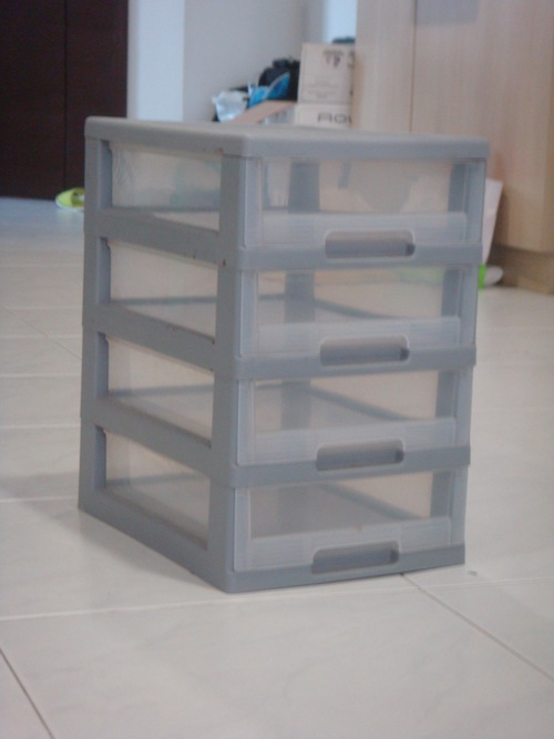 plasticshelf1.JPG