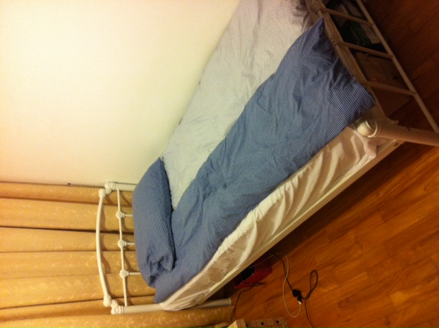 single_bed1.jpg