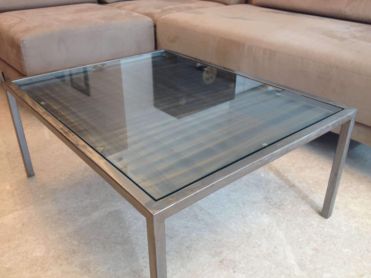 steel_coffee_table1.jpg